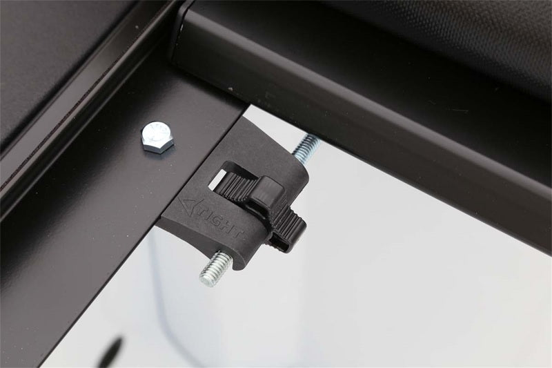 Access Limited 06-09 Ford Mark LT 5ft 6in Bed Roll-Up Cover 21269