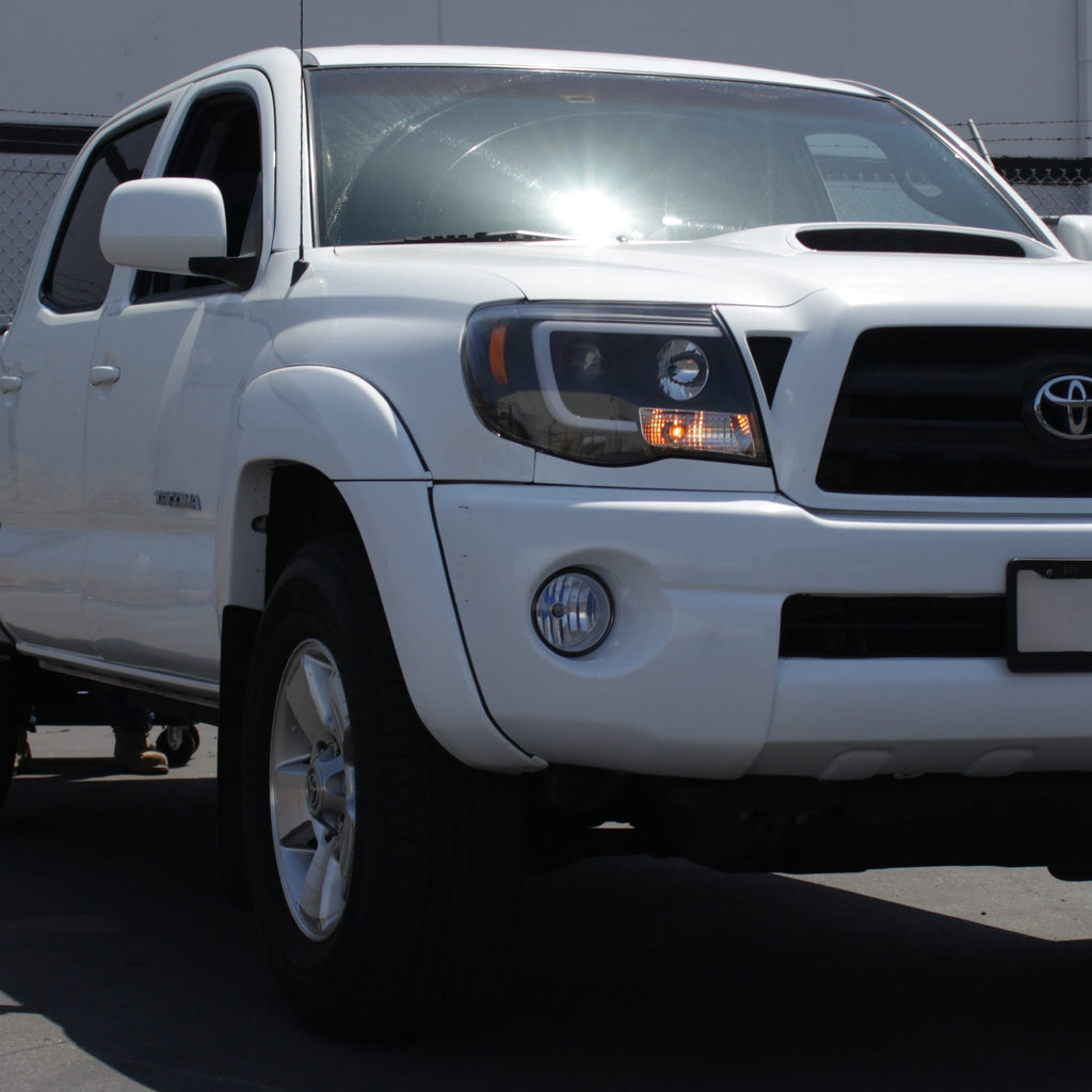 Spyder Toyota Tacoma 05-11 Projector Headlights - Light Bar DRL - Black PRO-YD-TT05V2-LB-BK 5084514
