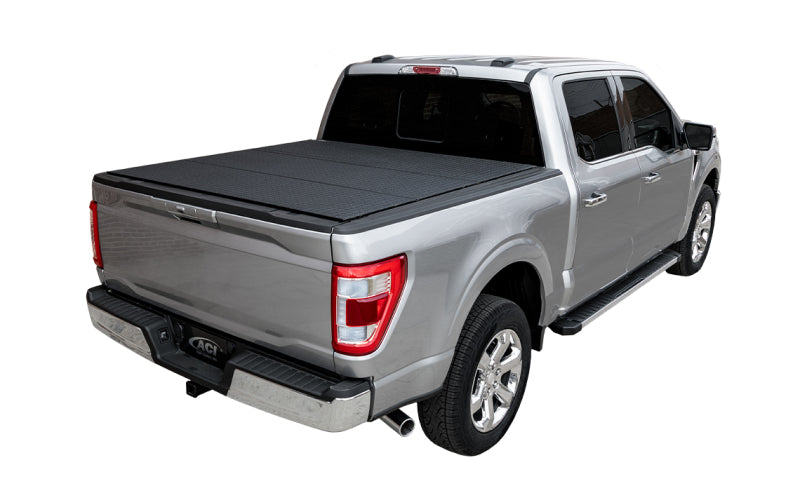 Access LOMAX Professional Series Tri-Fold Cover 17-19 Ford Super Duty F-250/F-350/F-450 6ft 8in Bed B0010049